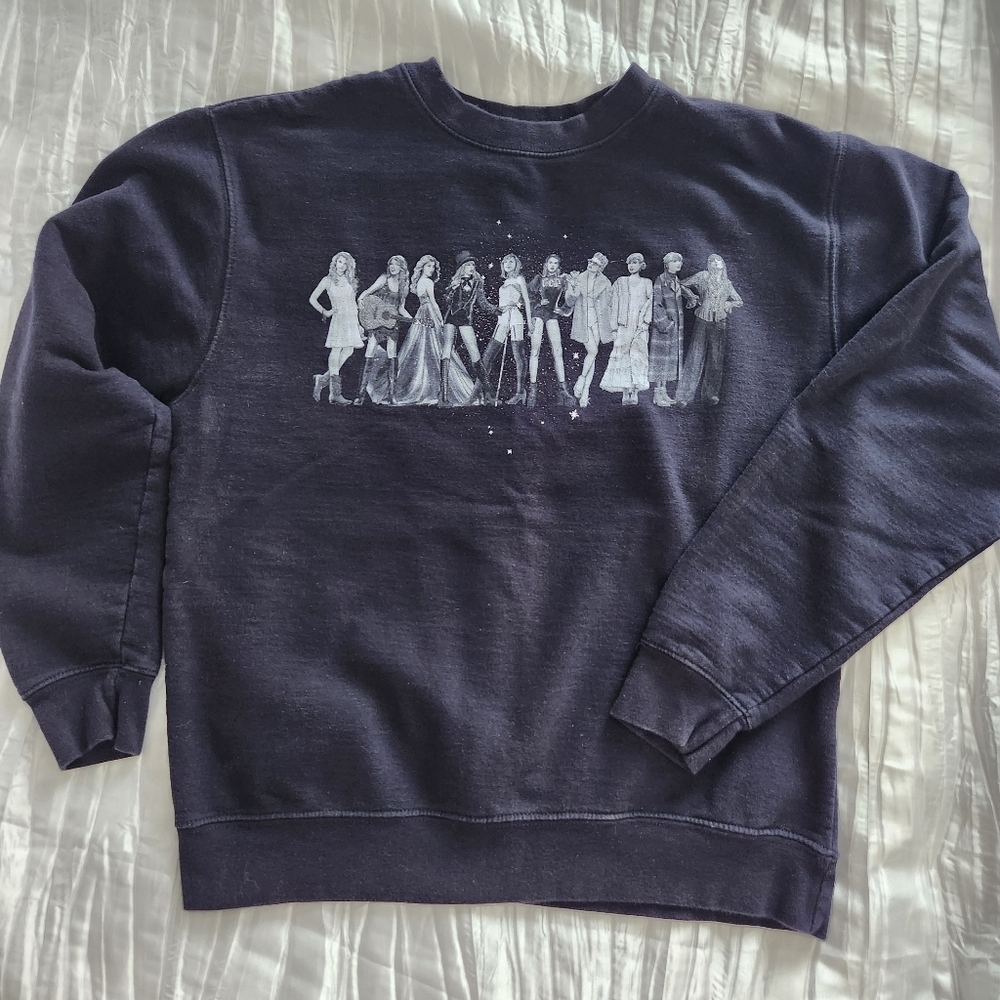 Taylor Swift Navy Blue Graphic Crewneck Sweater Size Medium
